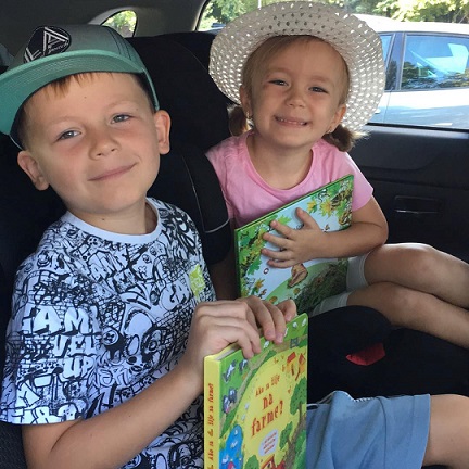 Zuzka a Riško zisťujú Ako sa žije na farme